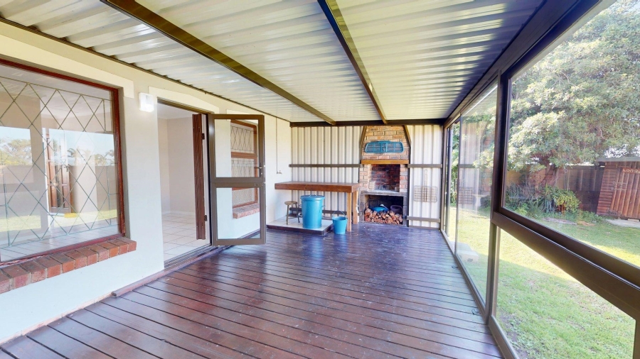 2 Bedroom Property for Sale in Kabega Park Eastern Cape